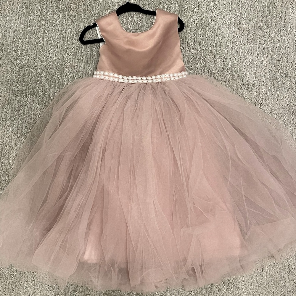 2T toddler Flower Girl Dress - Mauve. Worn once. Perfect condition.